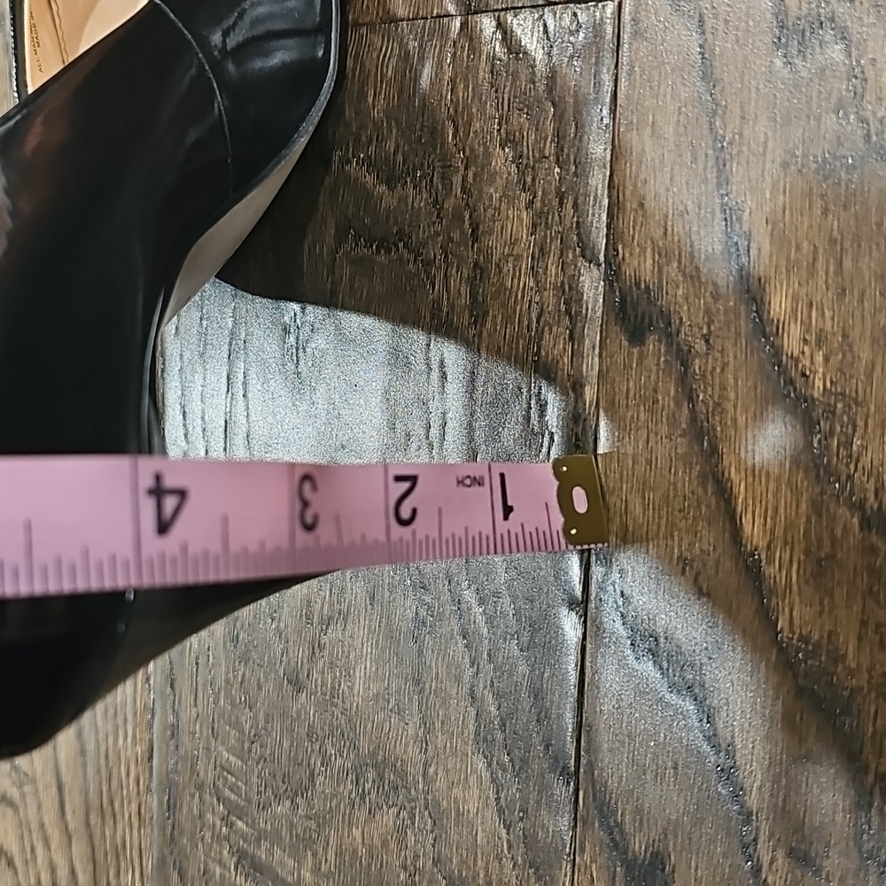 Jessica Simpson Black Pumps, Size 6 - Picture 6 of 6